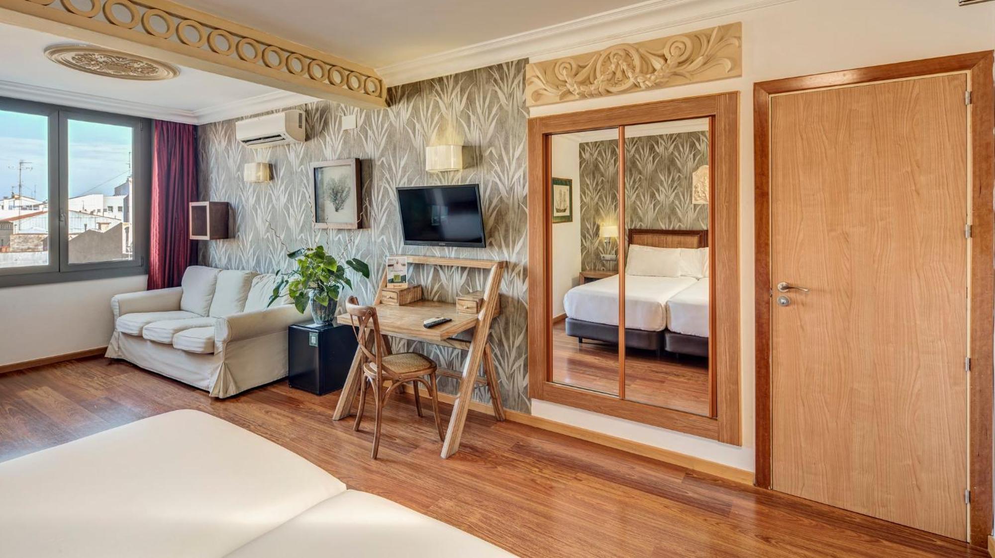 Sercotel Hotel President フィゲラス エクステリア 写真