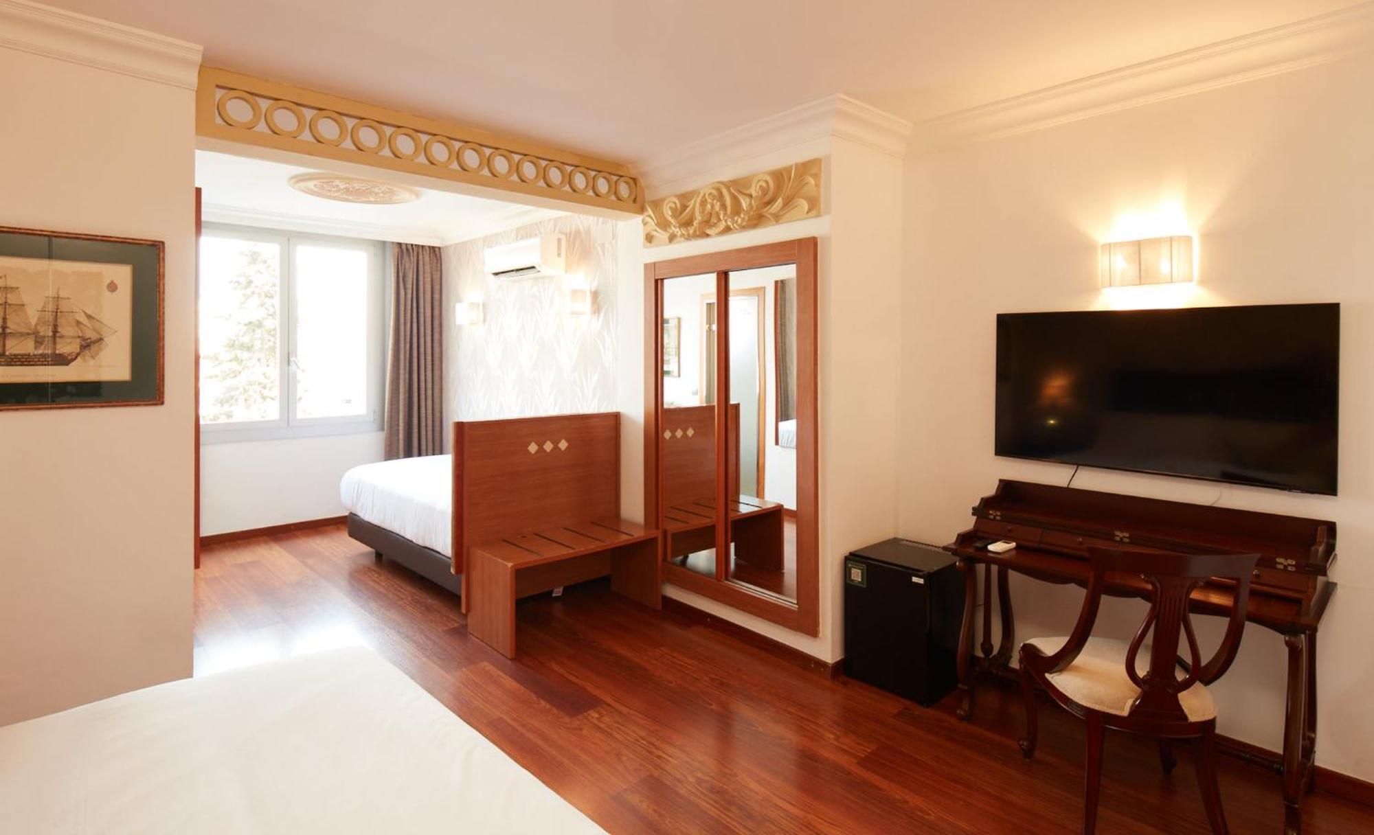 Sercotel Hotel President フィゲラス エクステリア 写真