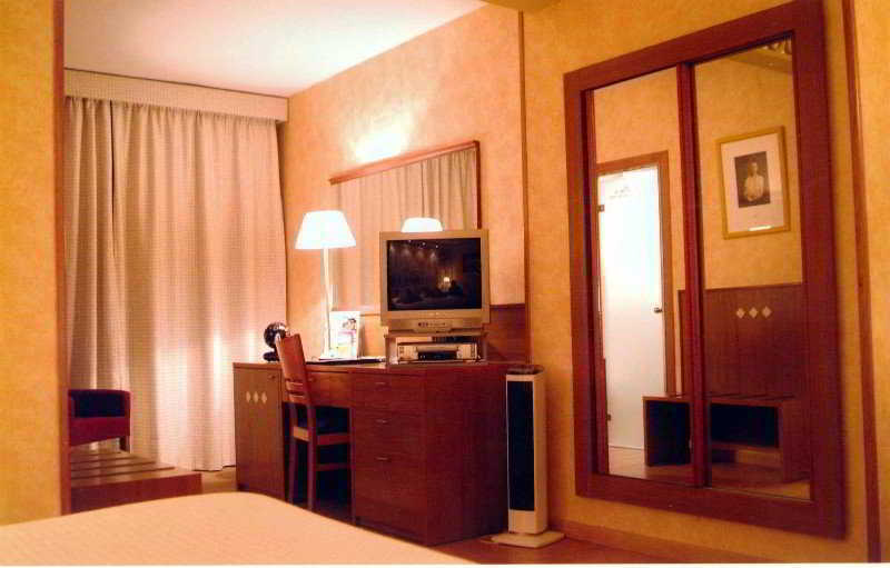 Sercotel Hotel President フィゲラス エクステリア 写真